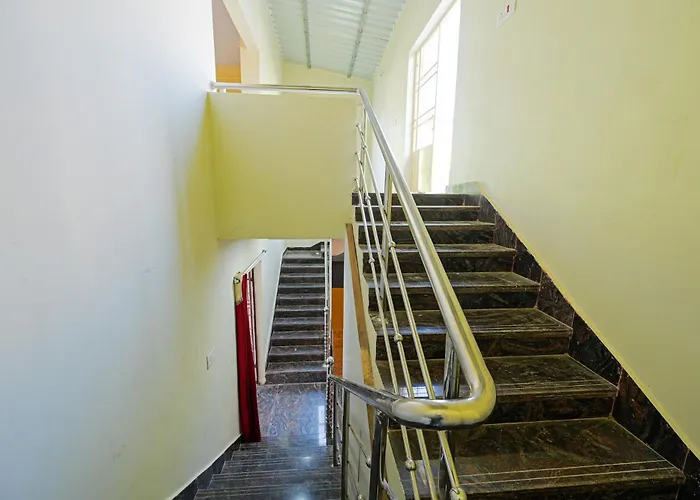 Hotel O New Ashirbad Lodge