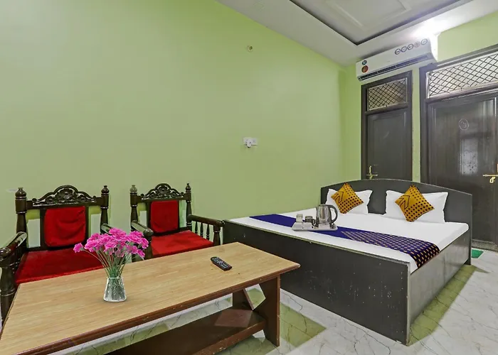 Spot On 70802 Hotel Durga Shiv