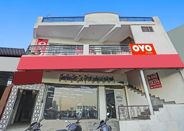 Hotel O A One Hotel Near Noida Sector 81 Metro Station