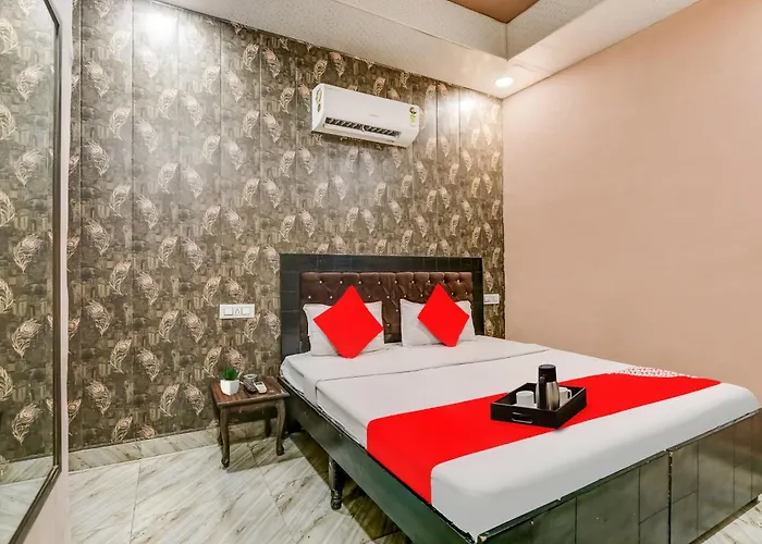 Hotel O Colour