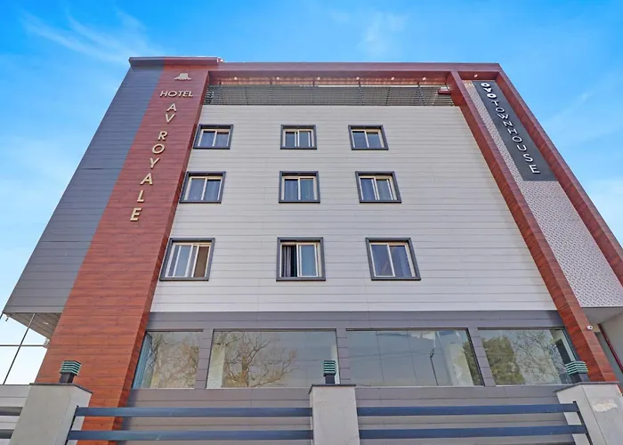 Fabhotel Prime Av Royale - Nr Gms Road