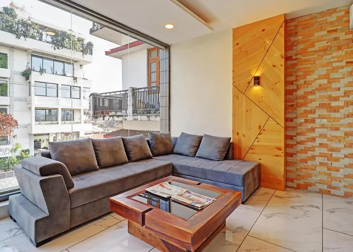 Fabhotel Prime Av Royale - Nr Gms Road