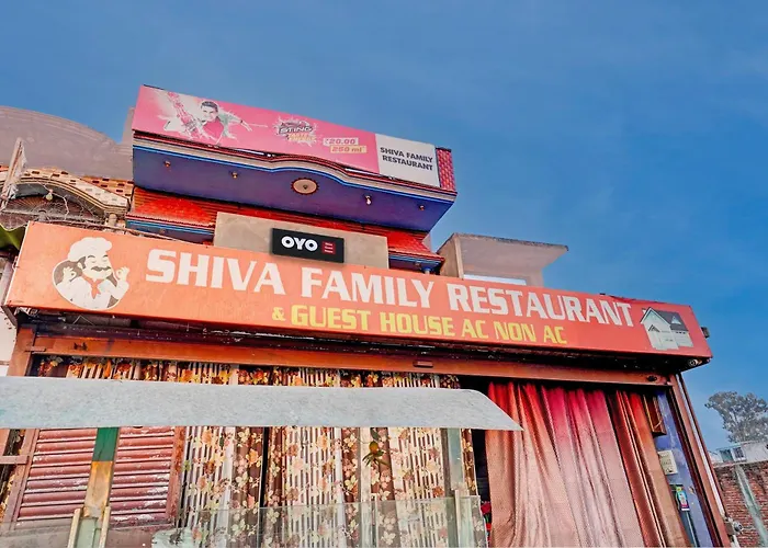 Spot On Shiva Family Restaurant Guest House