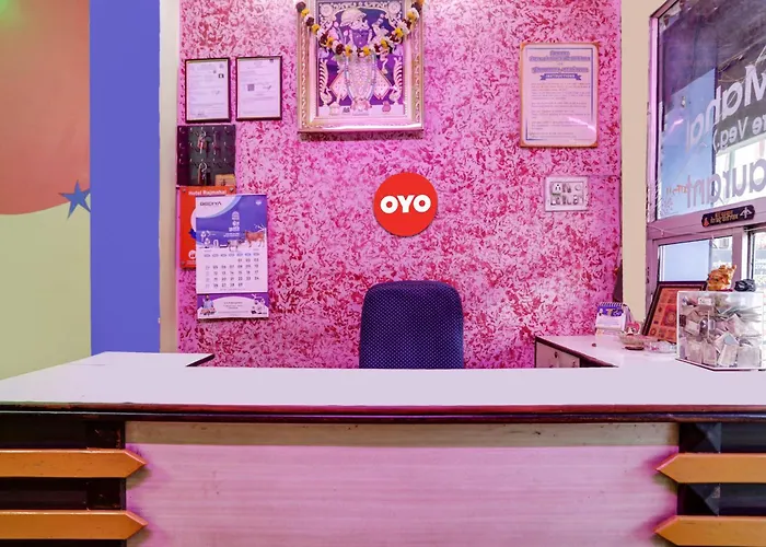 Super Hotel O Raj Mahal