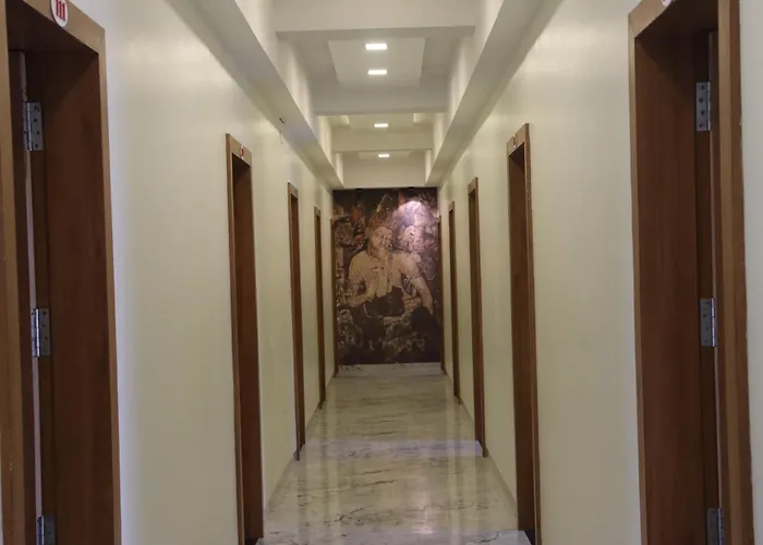 Hotel Mayur Residency