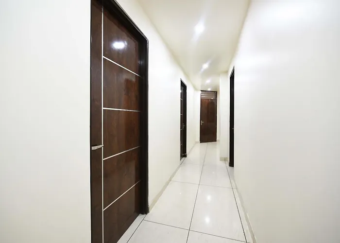 Hotel O Empire State Delhi 