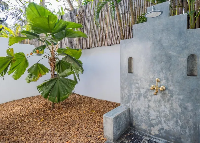 Staymaster Ashlesha - Experiential 2Br Villa With Private Jet Pool & Shared Jungle Pool In Nerul