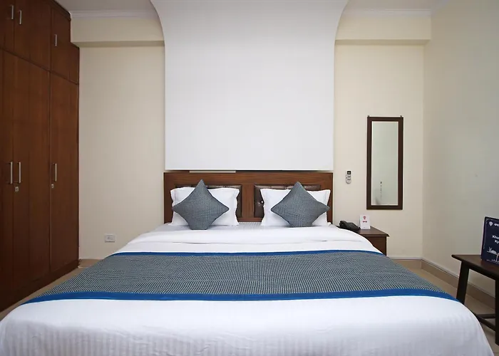 Hotel O Surya Palace New Delhi