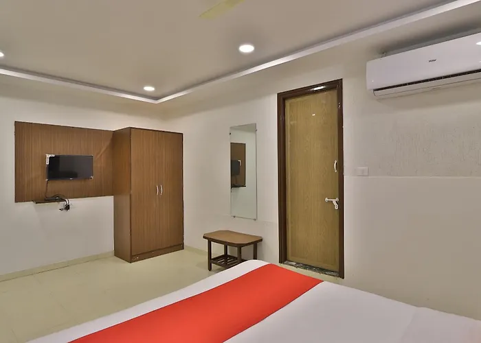Hotel O Rajvi