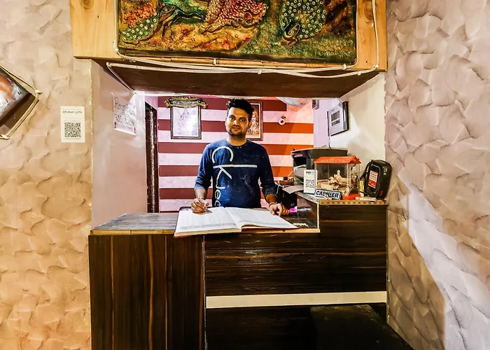 Super Hotel O By Oyo Landlord