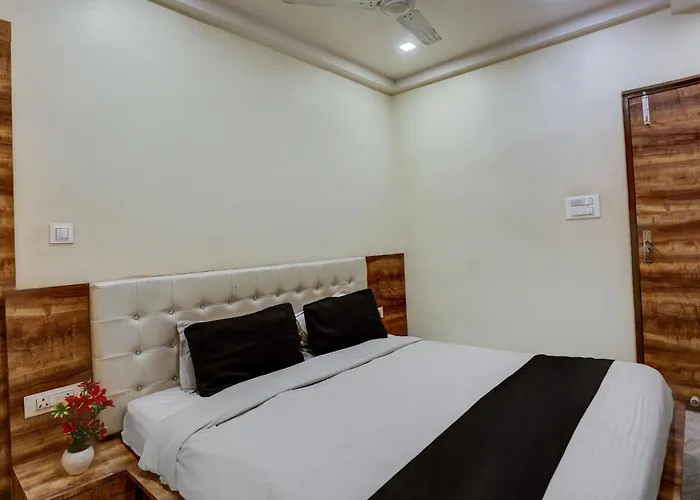 Spot On Sai P Guest House