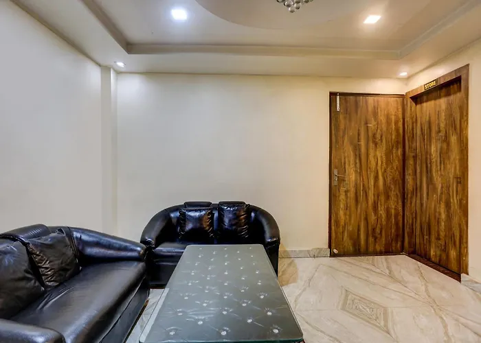 Spot On Sai P Guest House