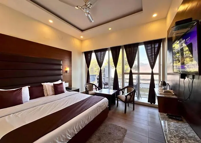 The Himalayan Vilo Resort - A Riverside Resort, Manali