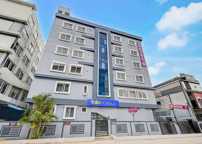 Fabhotel N Residency - 350M From Yashoda Hospital, Hitech City