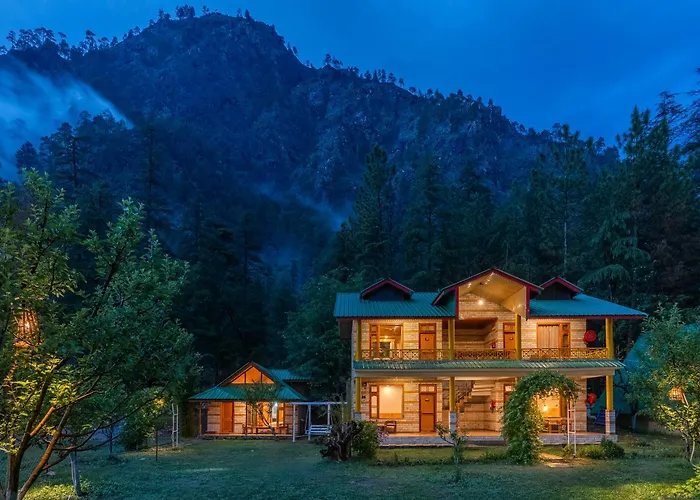 The Social Stays Kasol