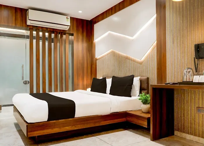 Townhouse Kadodra Formerly Jd Business Hotel