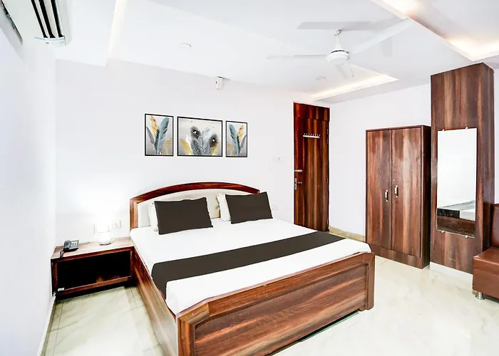 Hotel O City Palace Hotel