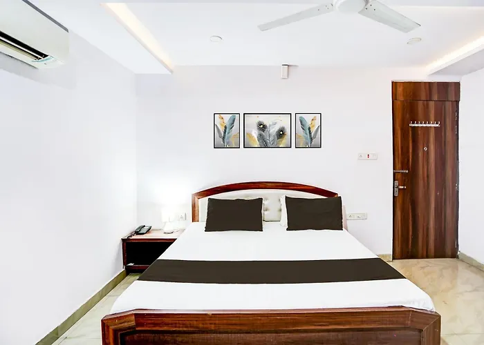 Hotel O City Palace Hotel
