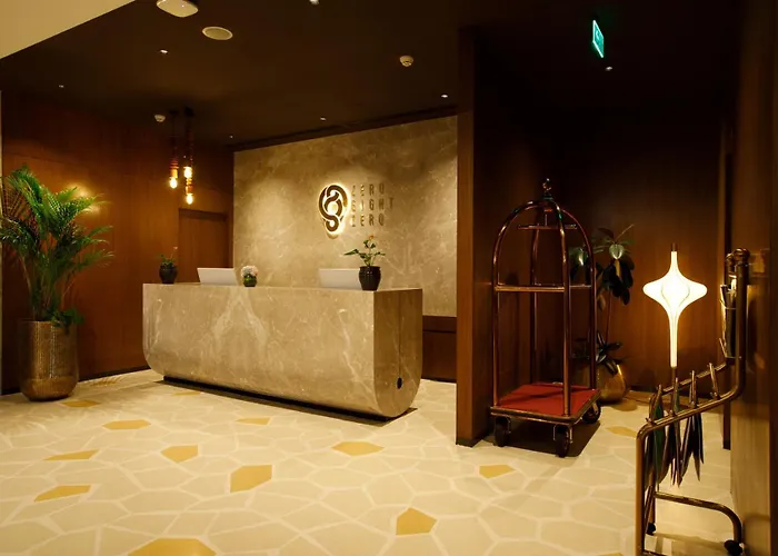 080 Transit Hotel, T2