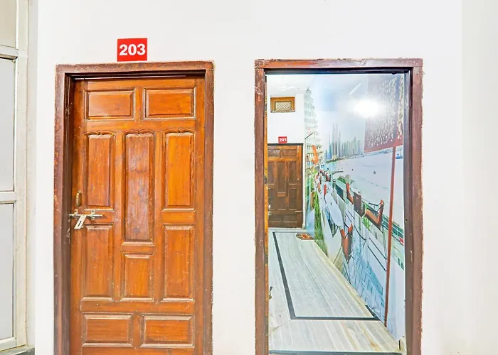 Hotel O Sanvi Palace Inn Gorakhpur