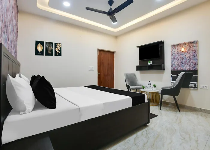 Hotel O Royal A