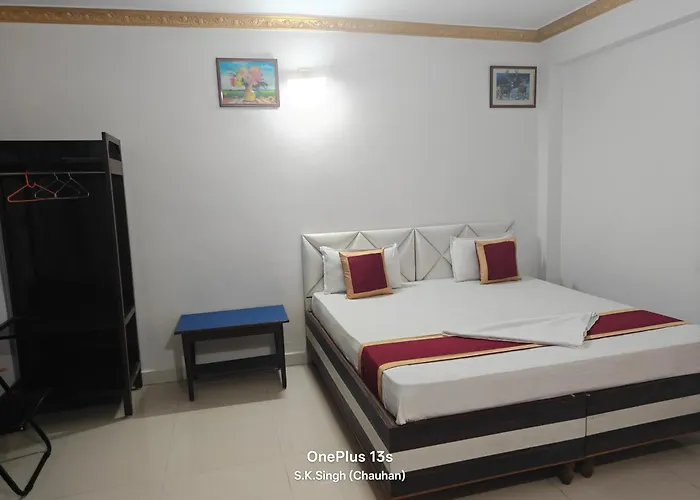 Anand Homestay