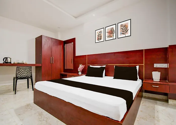 Super Hotel O Ghar Parivaar