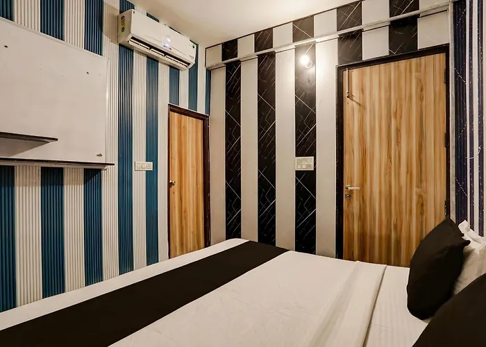 Hotel O Sector 121 Gaur City Mall Noida Formerly Royal Fng