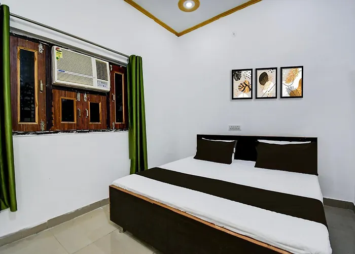 Hotel O The Aadvan Palace