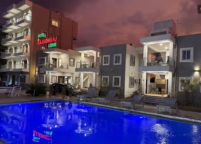 Hotel Rajadhiraj