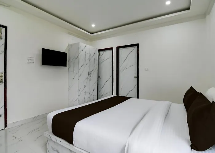 Hotel O Blue Stone Residency