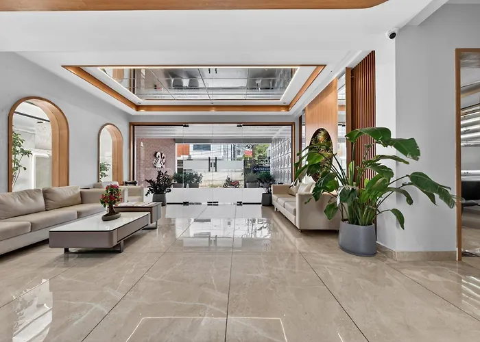 23 Urban Square