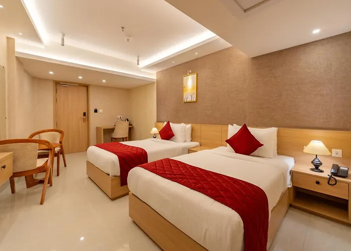 Hotel Grand Courtyard Pala