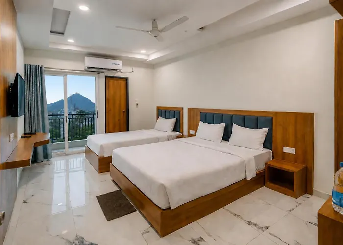Hotel Kardhar Inn