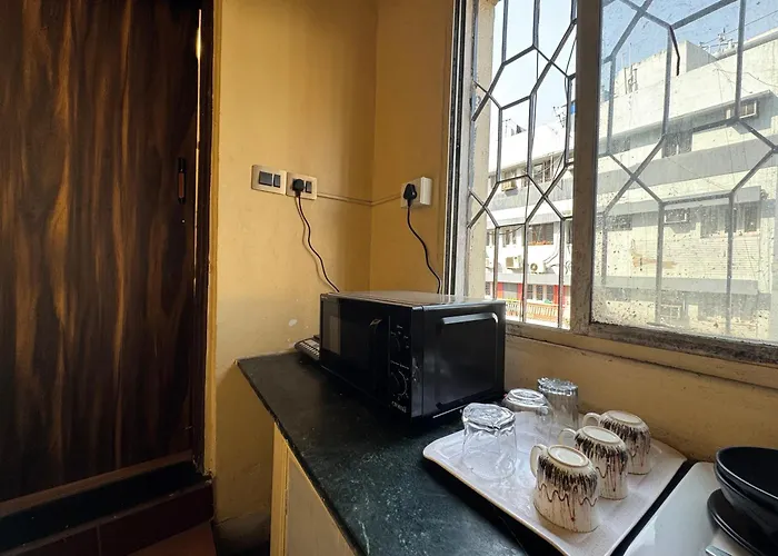 Ostro Inn Studio Apartment