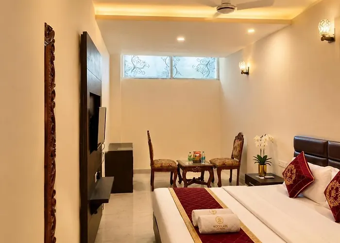 Jb Residency Hotel & Banquets !! Top Rated Family Hotel In Chandigarh Tricity