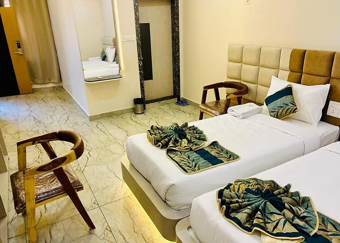 The Hotel Emerald