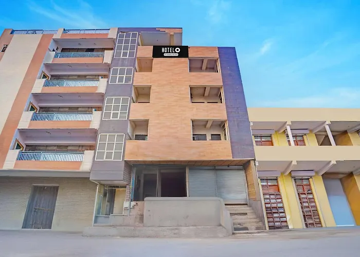 Super Hotel O Noida Sector 63 Formerly Aditya Residency