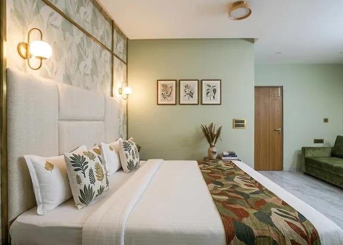 Hotel Shumo Grand Khammam