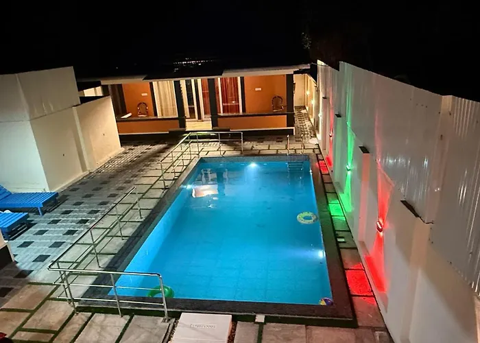 The Royal Pool Resort-Swimming Pool Resort, Varkala