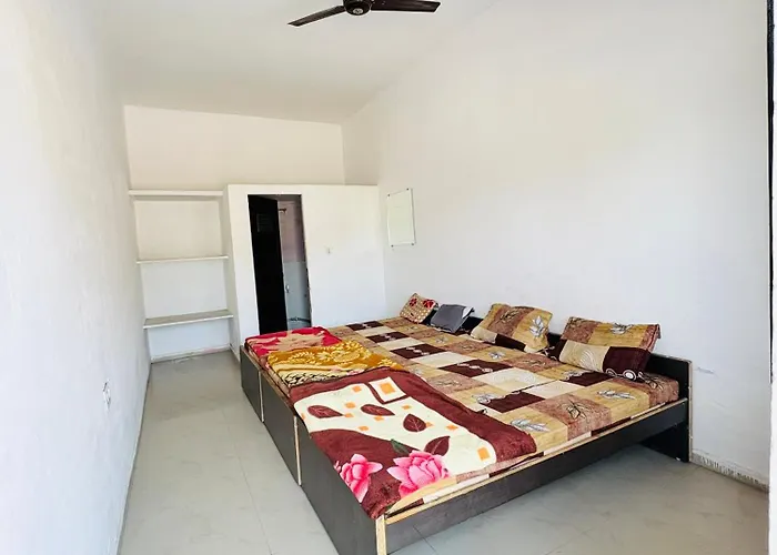 Shivraj Guest House