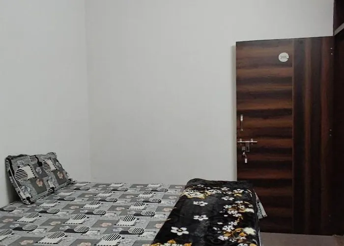 बृजराज गेस्ट हाउस & Rooms