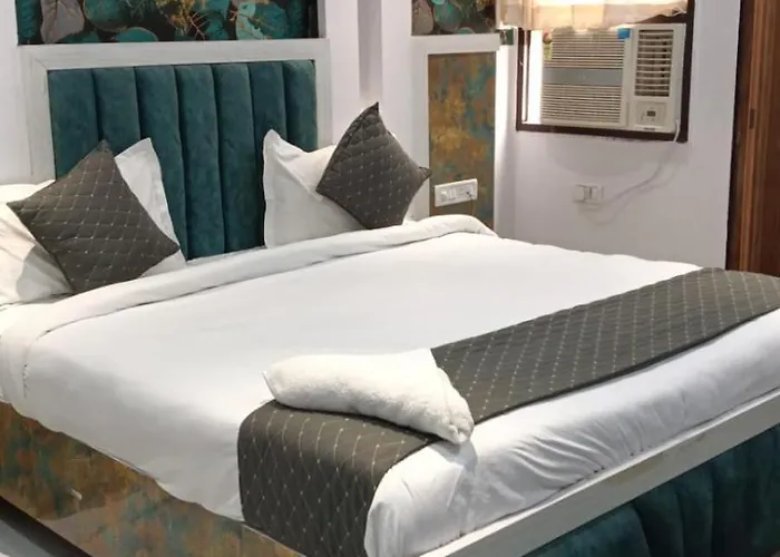 Hotel Prabhawati Palace By Signature Stayz Near Kashi Vishwanath Temple