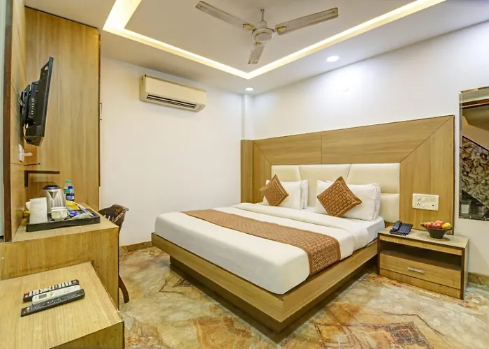 Hotel Ivy Near Delhi Airport