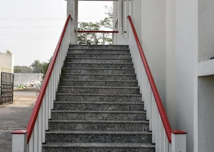 Hotel Royal Maithan International