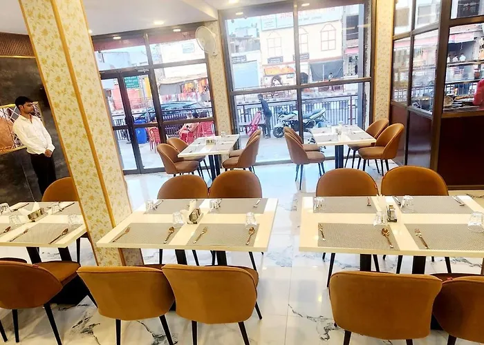 Maa Vaishno Restaurant And Hotel