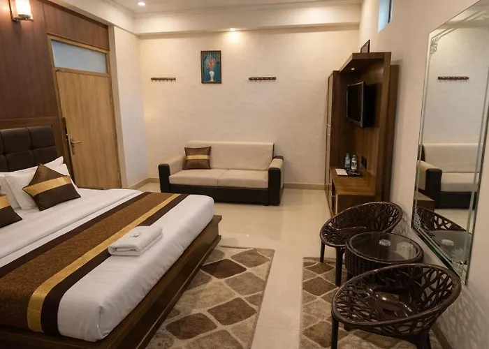 Hotel Mountain Green By Grahil