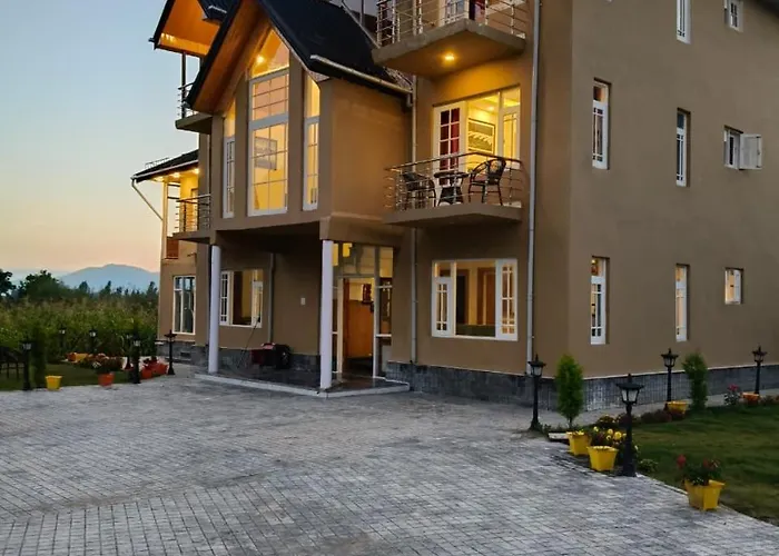 Hotel Village Corner