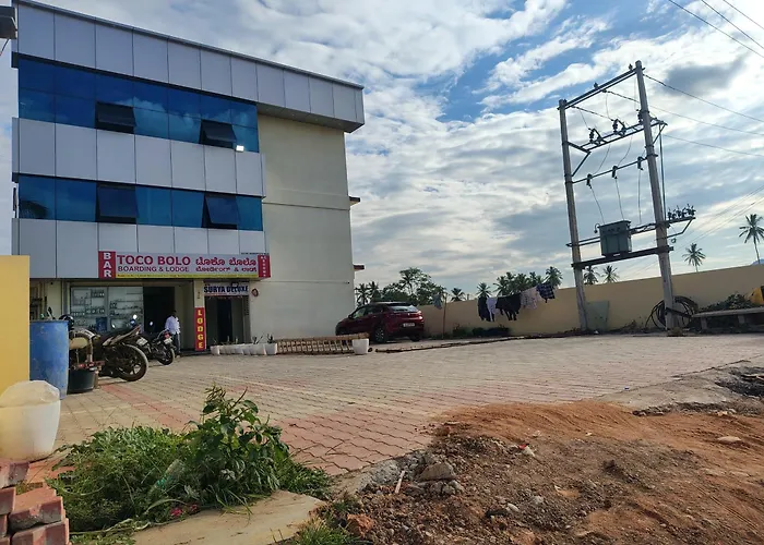 New Surya Deluxe Boarding & Lodging