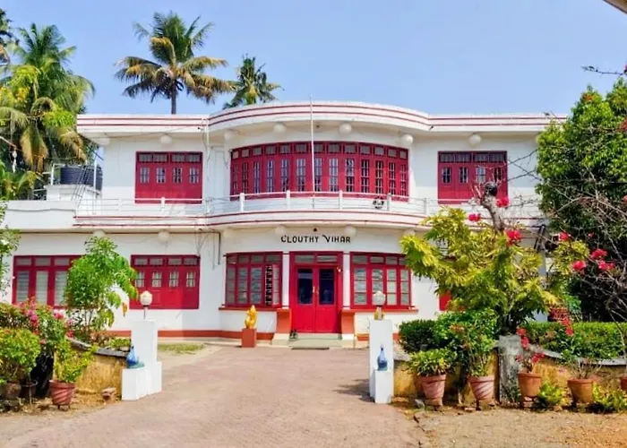 Clouthy Villa